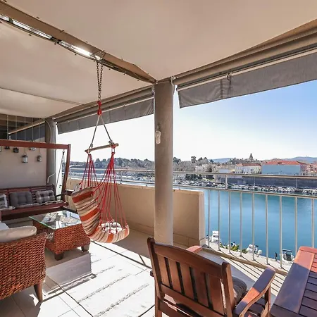 Cruiser Apartment *